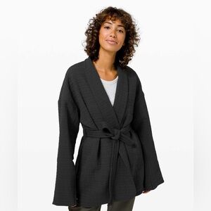 Lululemon Serene Travels Wrap - size 6 NO BELT